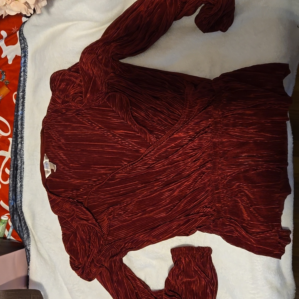 Shirt, red, like new